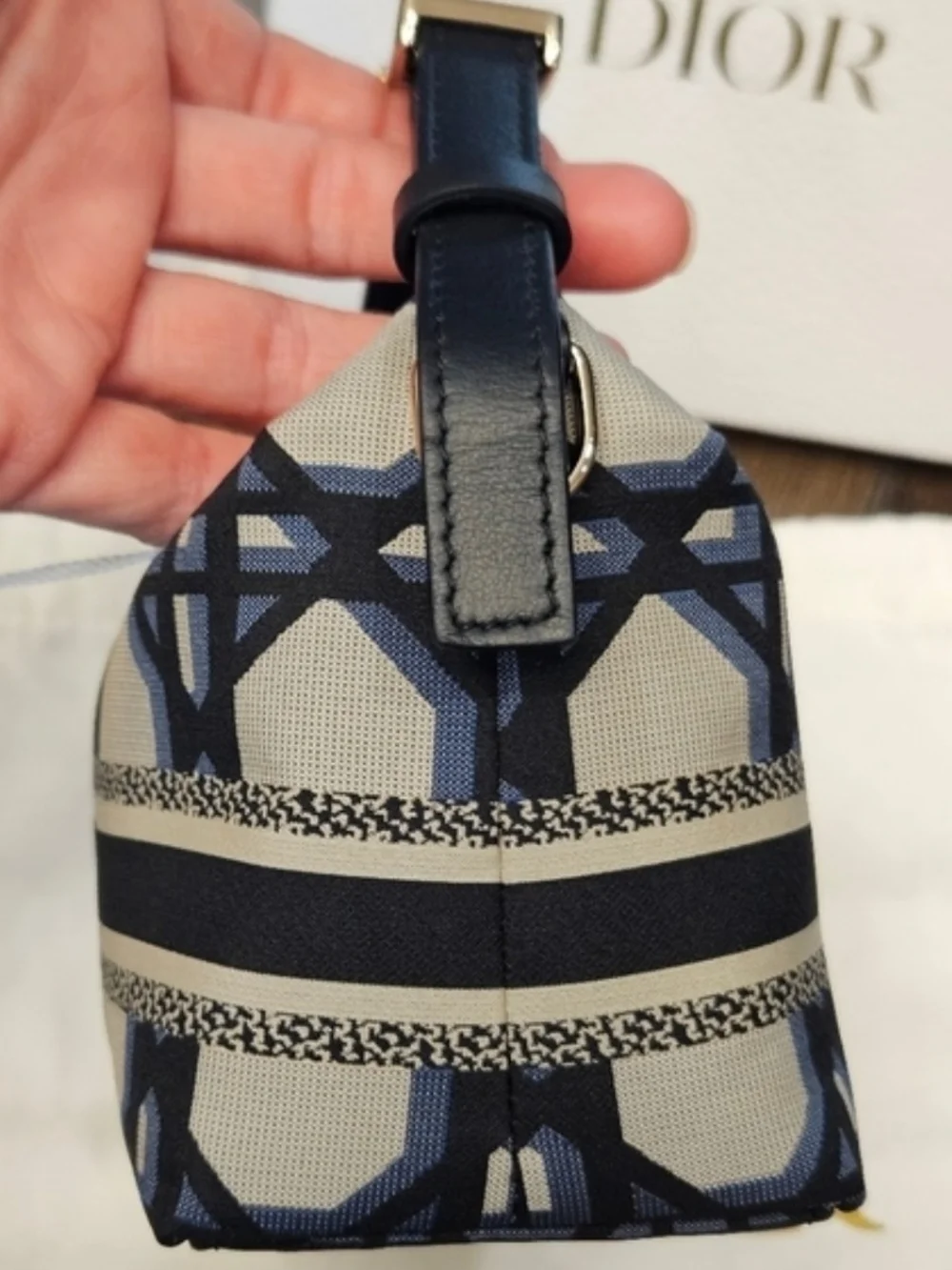 CHRISTIAN DIOR DiorTravel Nomad Pouch Oblique Navy Canvas Italy Box And Dust Bag - Picture 6 of 15